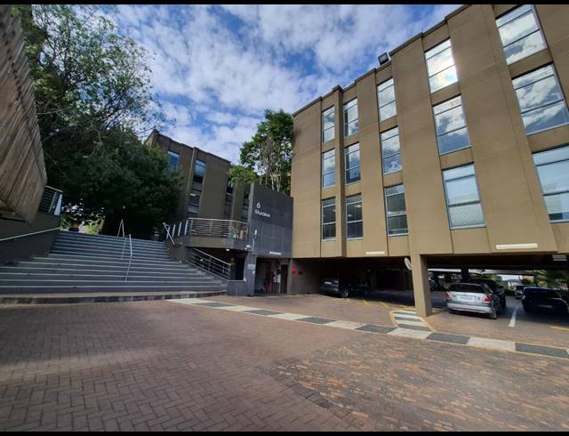 87M² OFFICE TO LET IN ROSEBANK